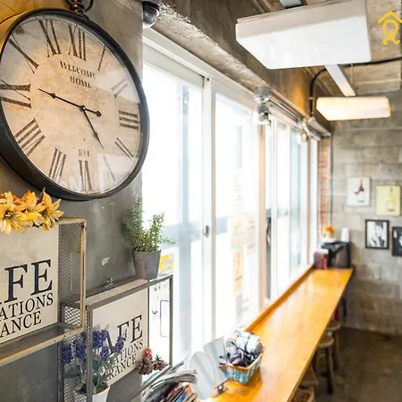 Mamas And Papas Guesthouse And Apartments In Seoul